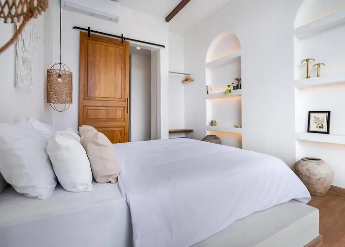 Palm Sugar - Stylish 3br Retreat With Pool *