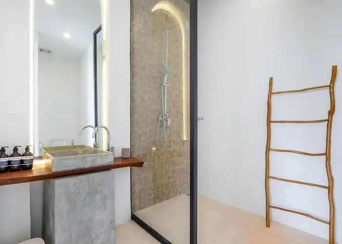Villa Palm Sugar - Stylish 3br Retreat With Pool Jimbaran
