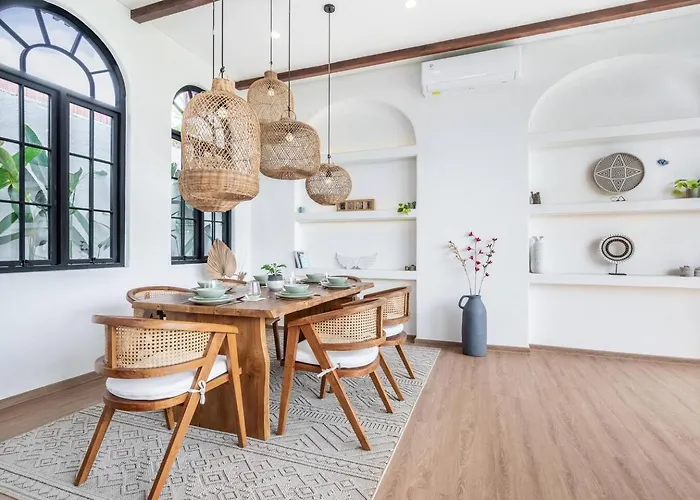 Palm Sugar - Stylish 3br Retreat With Pool Villa *
