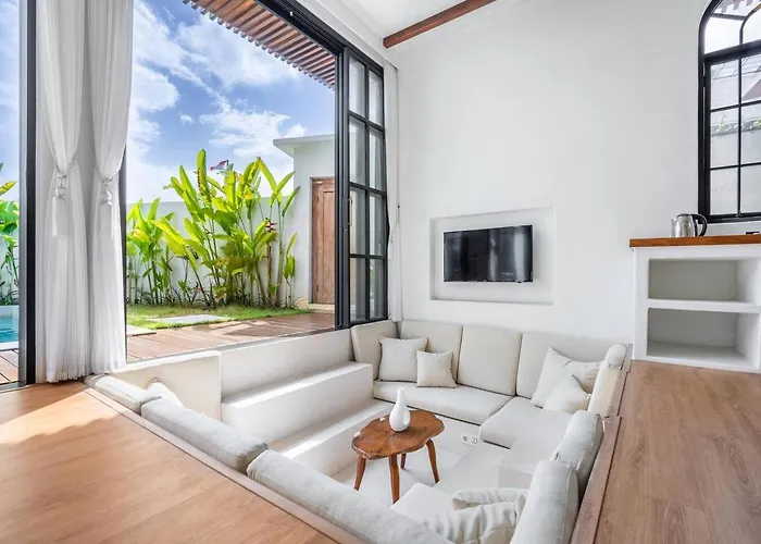 Palm Sugar - Stylish 3br Retreat With Pool *