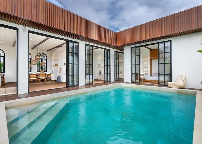 Villa Palm Sugar - Stylish 3br Retreat With Pool *