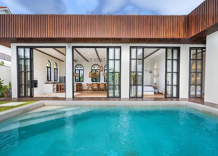 Villa Palm Sugar - Stylish 3br Retreat With Pool Jimbaran